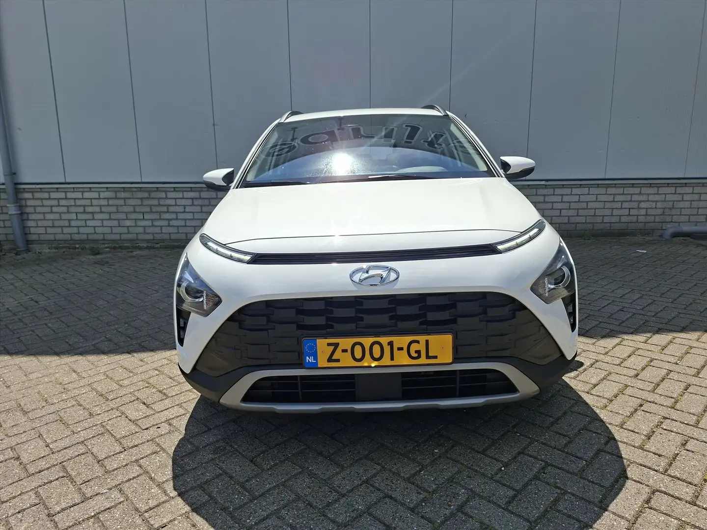 Hyundai BAYON 1.0 T-GDI 100PK 7DCT Comfort Smart I Navigatie Wit - 2