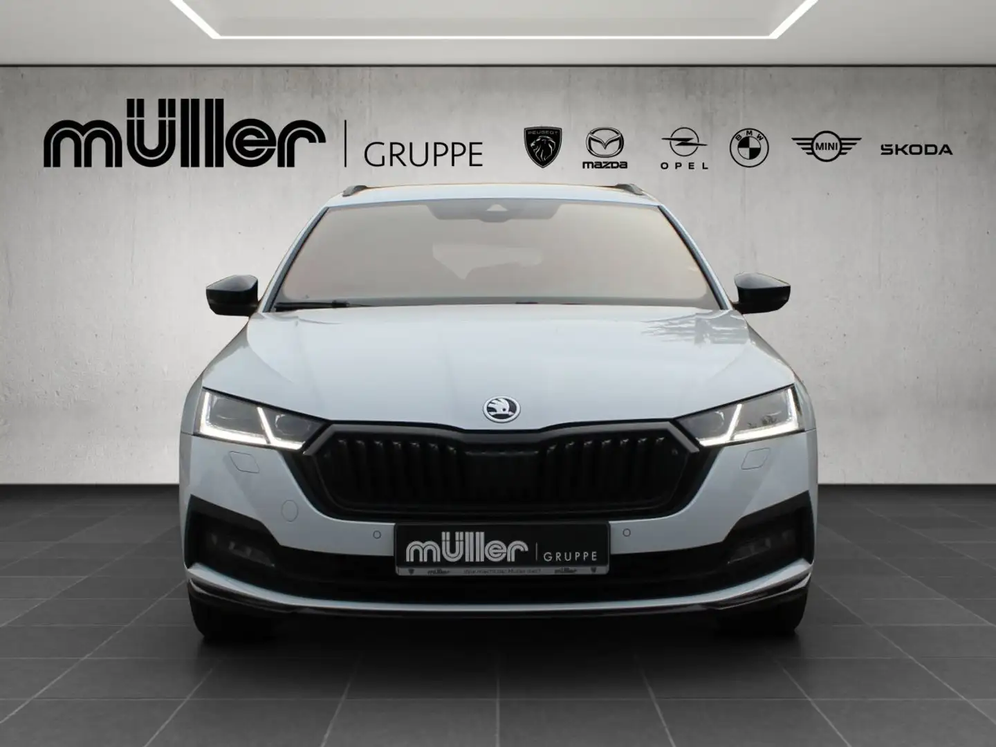 Skoda Octavia Combi 2.0 TSI DSG 4x4 Sportline Weiß - 2