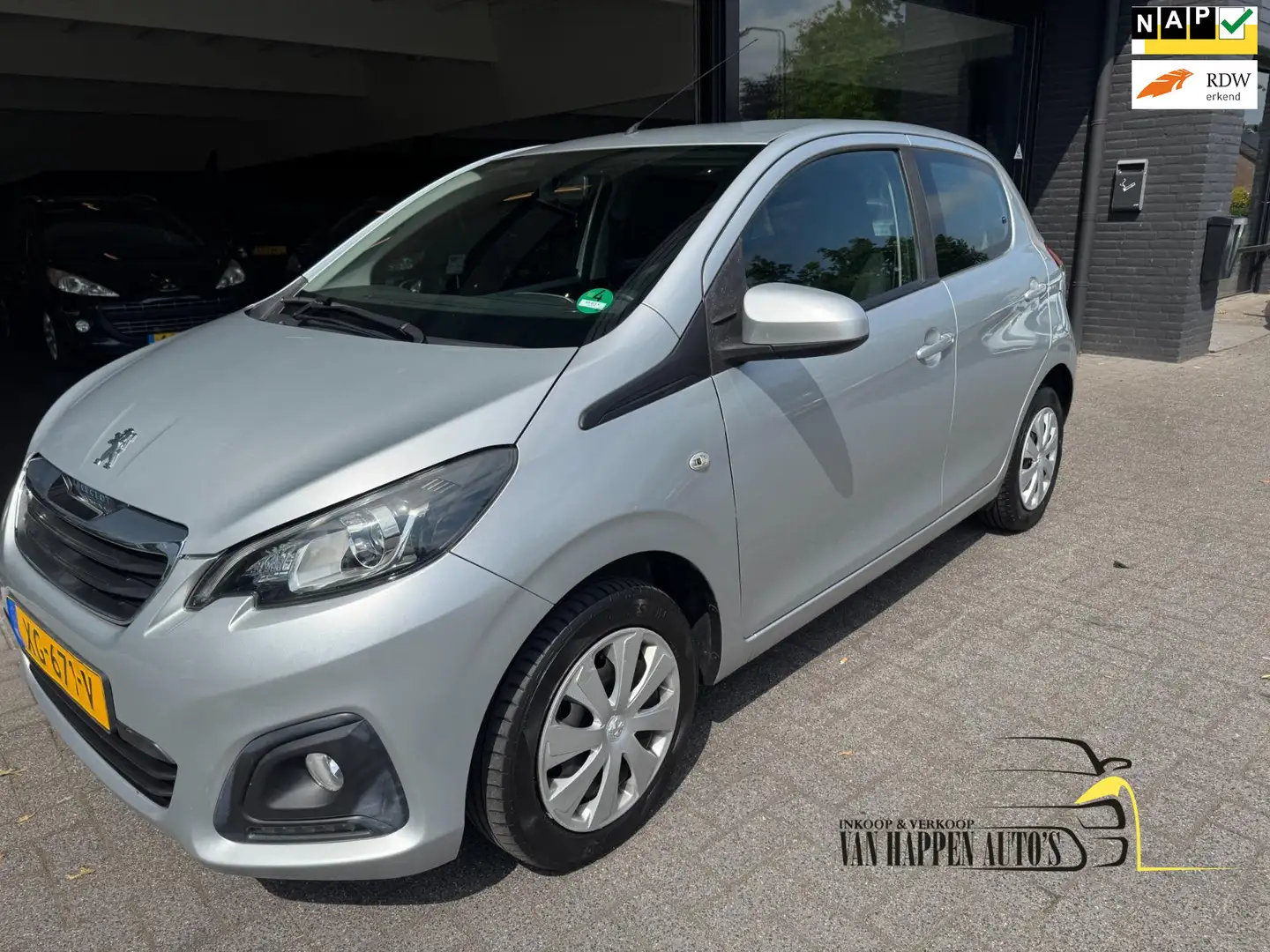 Peugeot 108 1.0 e-VTi Active / apk 12-2026 Gris - 1