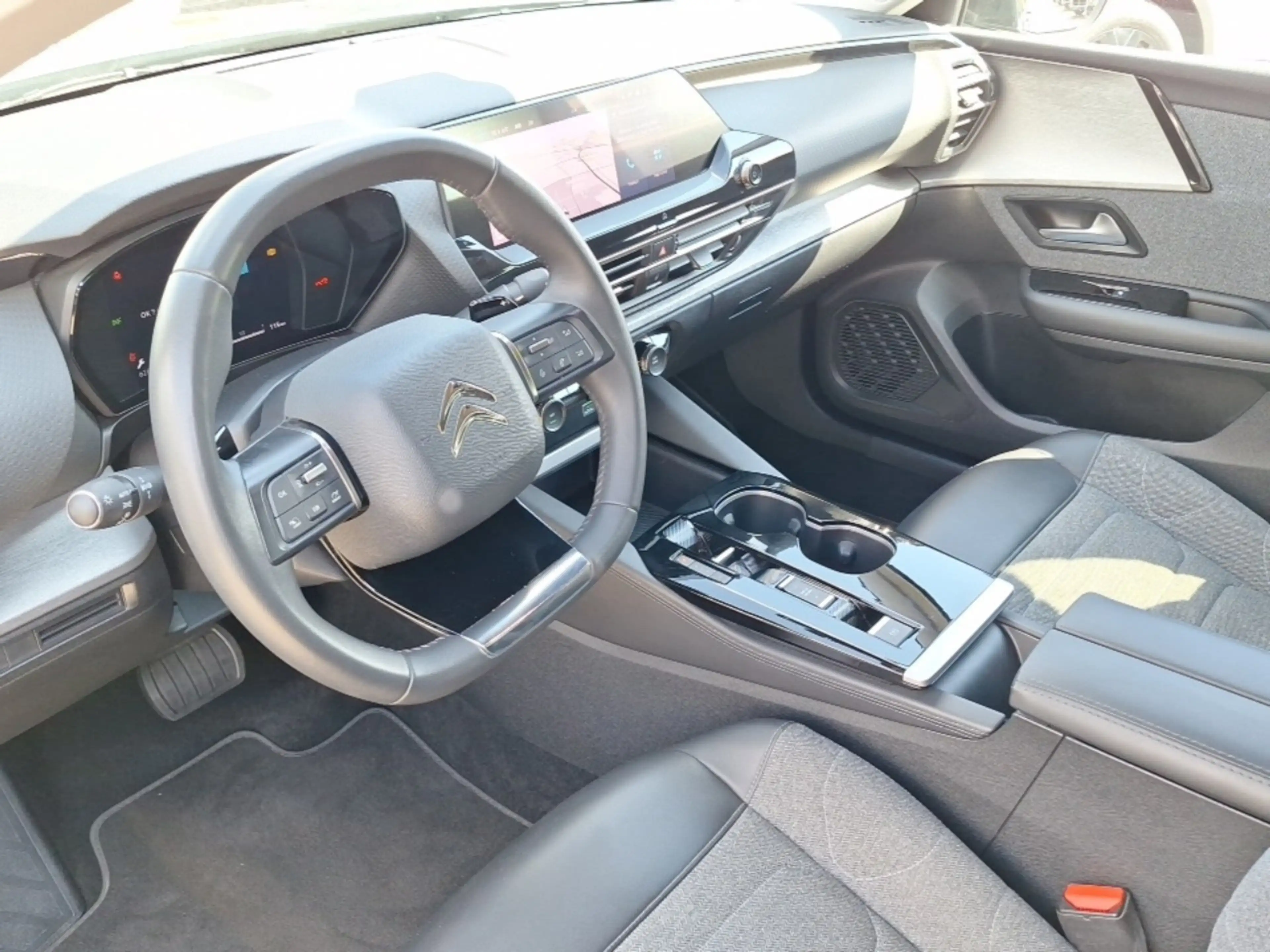 Citroen C5 X Feel Pack PT130EAT AHK Drive Assist Navi Keyless — photo 9