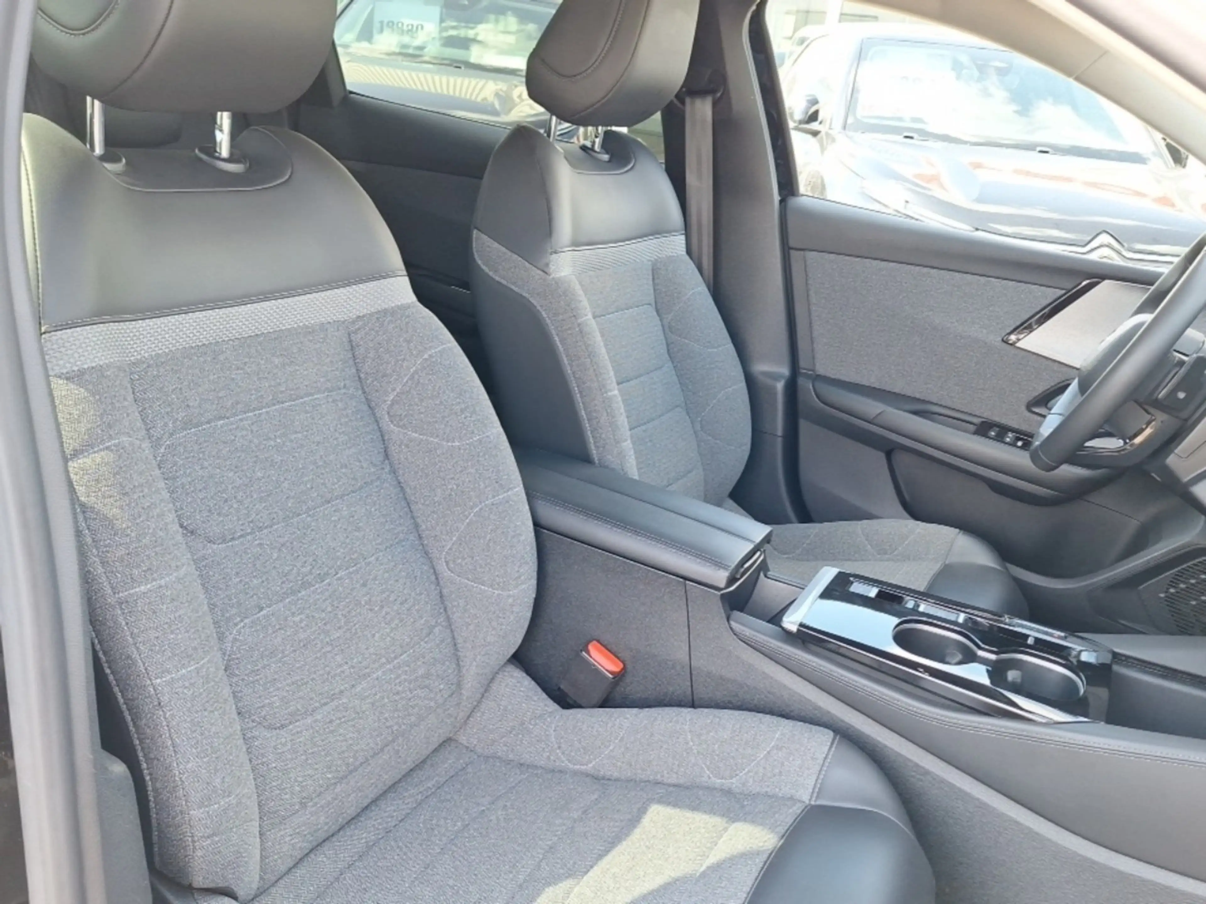 Citroen C5 X Feel Pack PT130EAT AHK Drive Assist Navi Keyless — photo 15