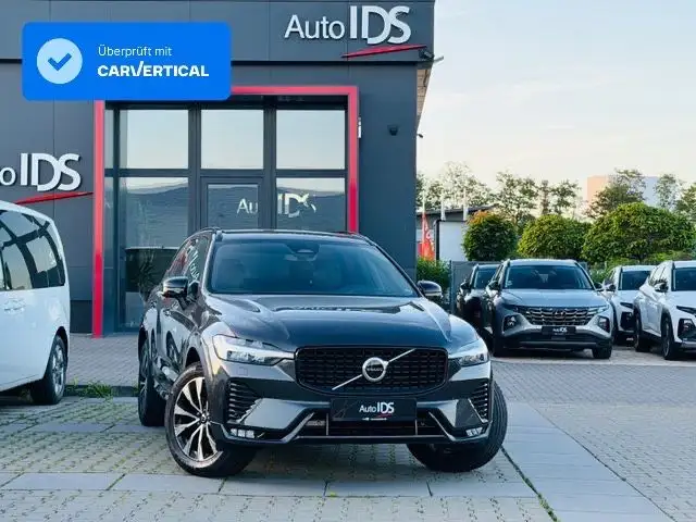 Volvo XC60 Plus Dark 2WD /Standheizung/AHK/Garantie