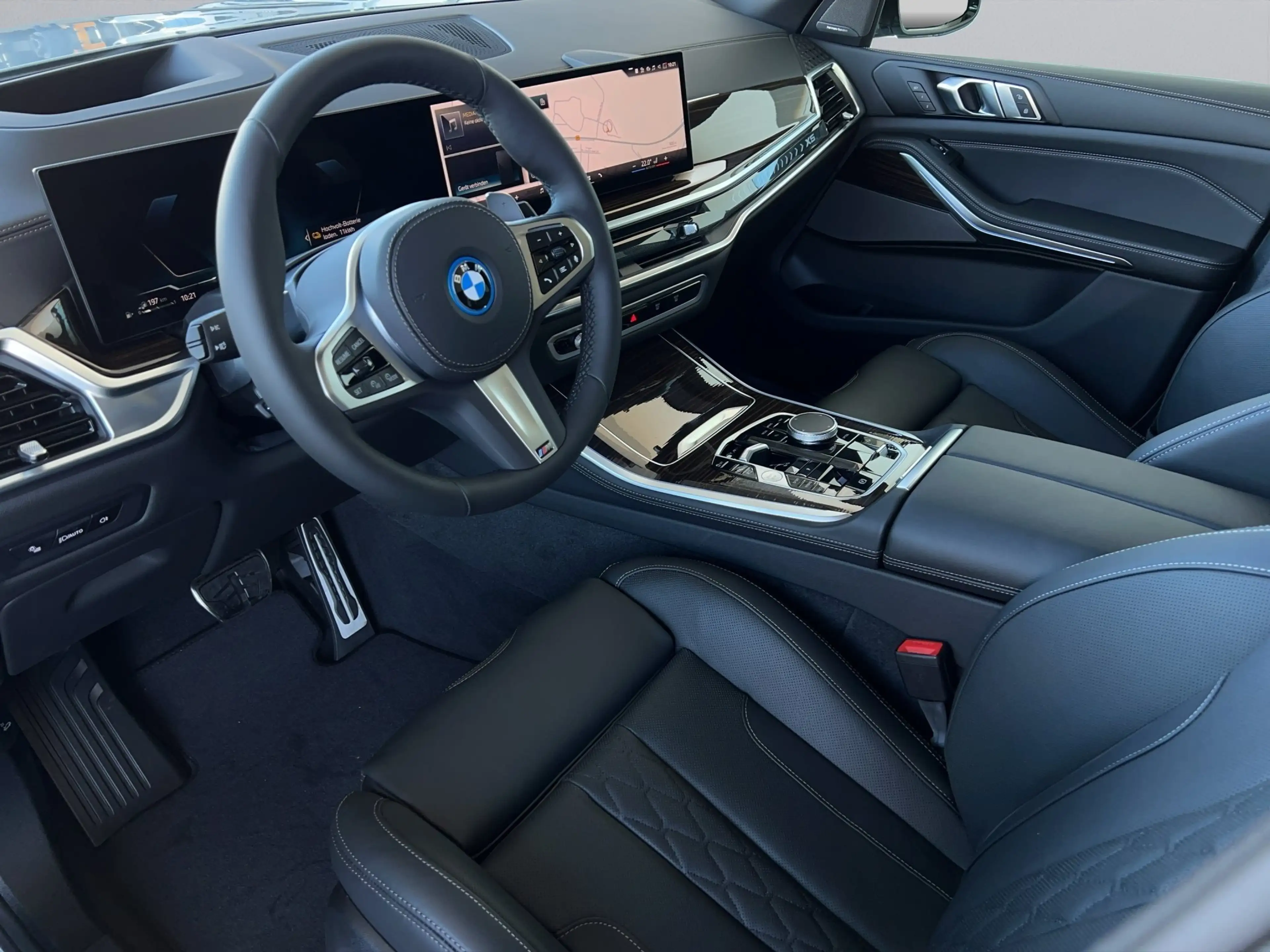 BMW X5 xDrive50e M-Paket ACC 360° AHK Pano LUFT — photo 6