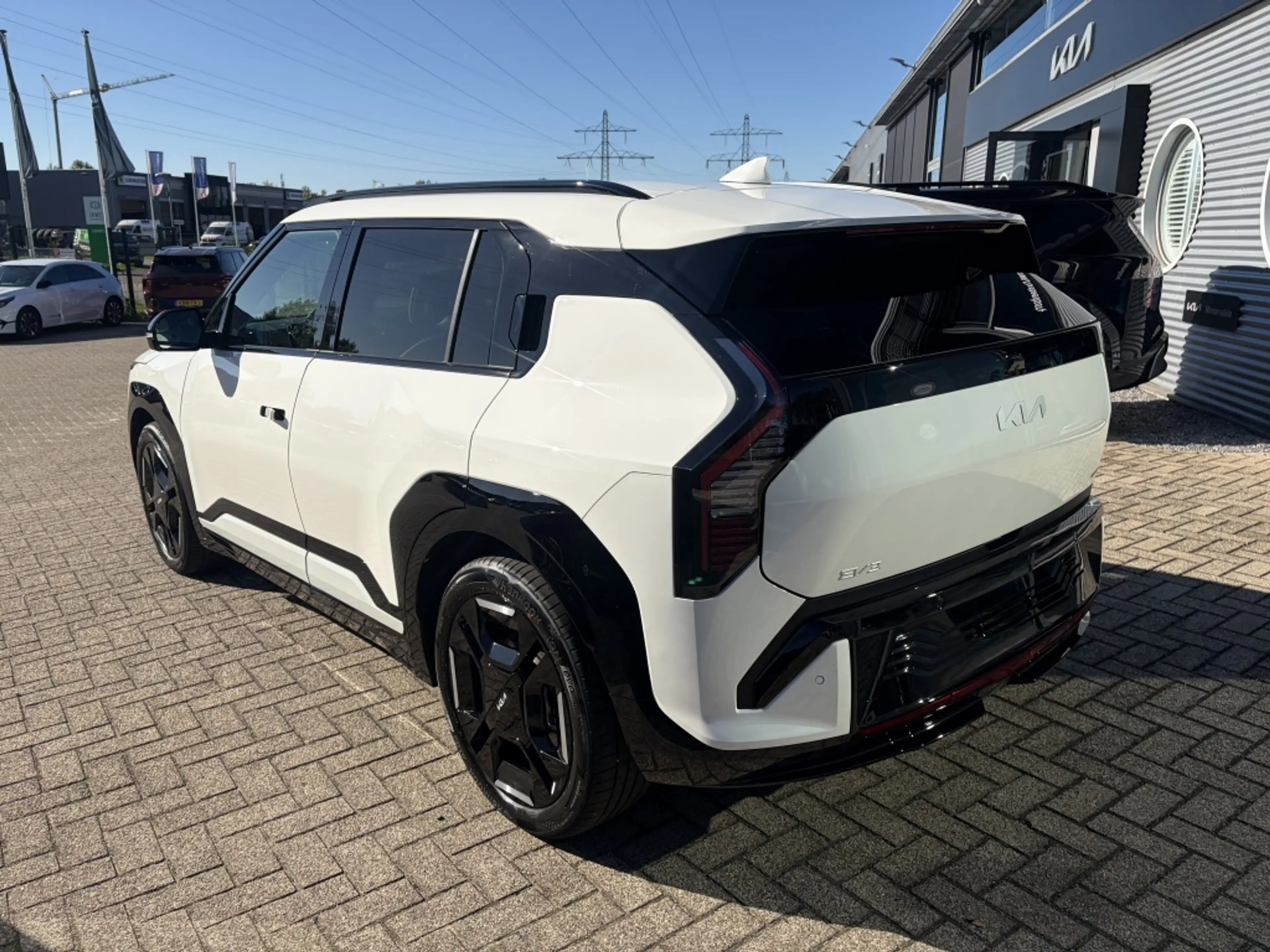 Kia EV3 GT-line Business edition | 19" lichtmetalen GT-Lin — photo 6