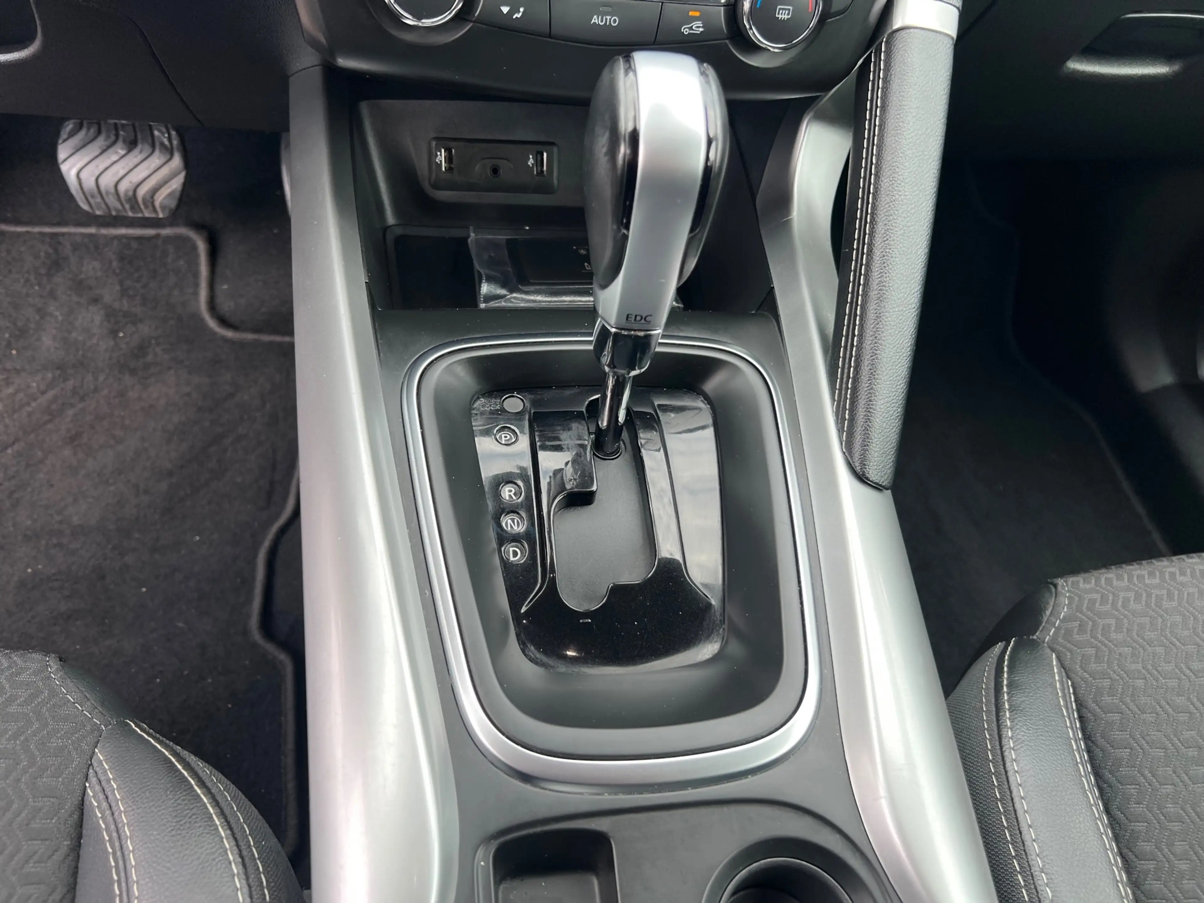 Renault Kadjar 1.2 TCe Intens — photo 13