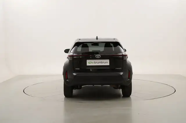 Toyota Yaris Cross view 4