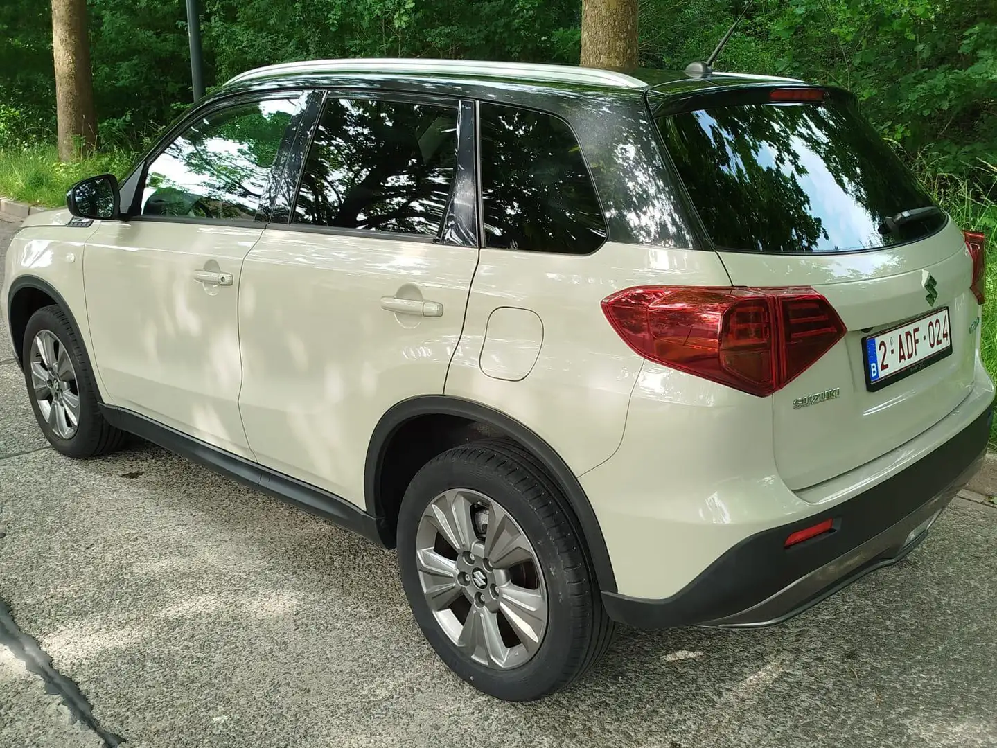 Suzuki Vitara Vitara 1.0 Boosterjet Comfort Beige - 2