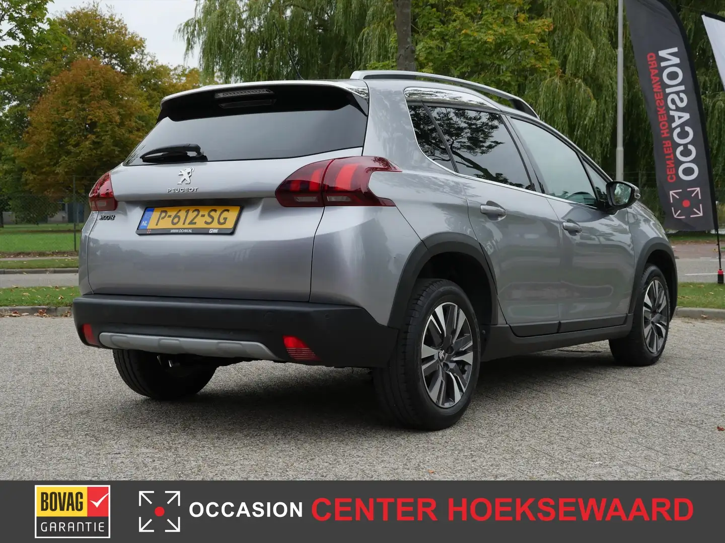 Peugeot 2008 1.2 PureTech 110pk Allure | Automaat | Privacy | C Gris - 2