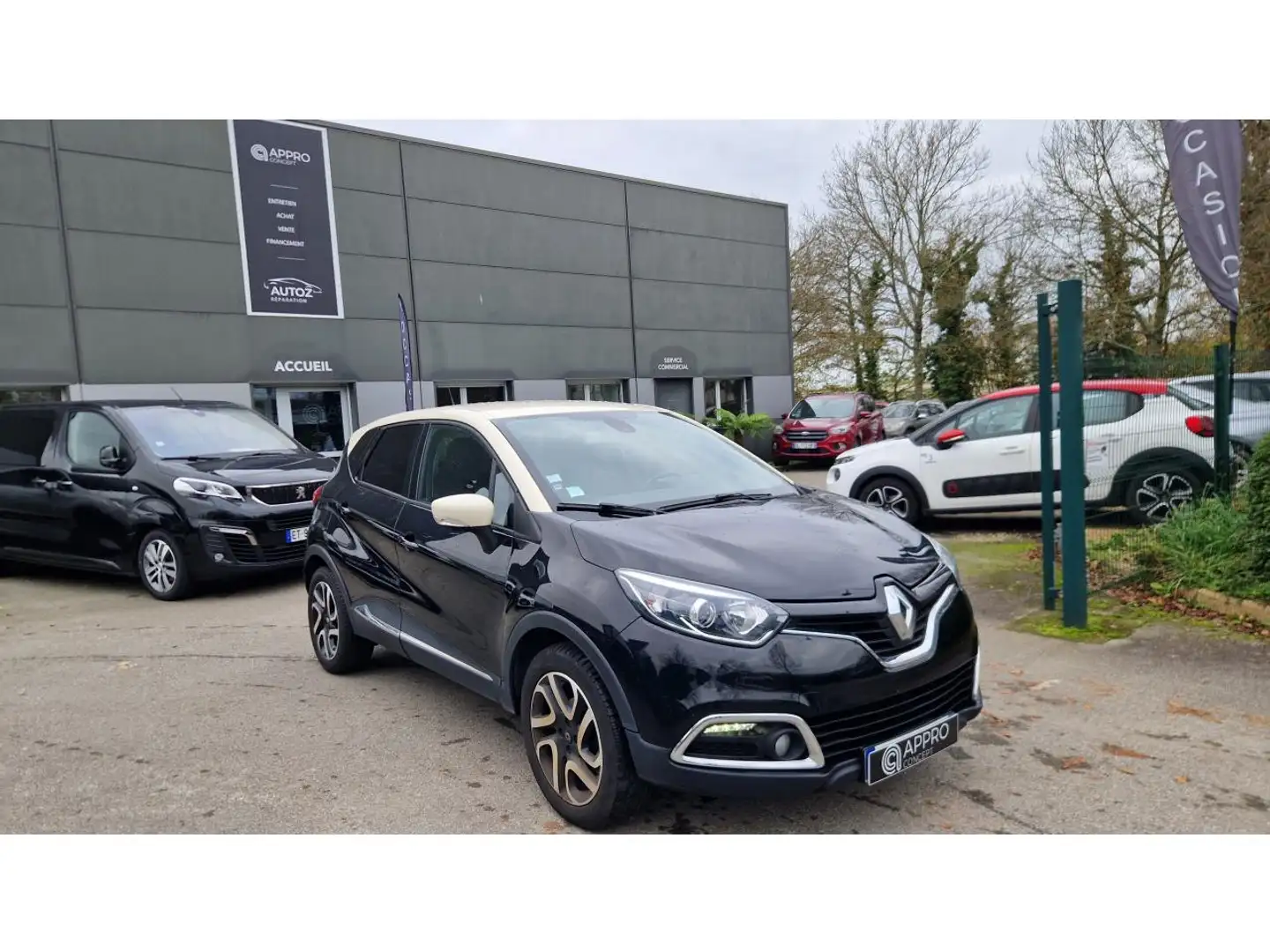Renault Captur Captur 0.9 Energy TCe - 90 Euro 6  Business PHASE 1 Noir - 2