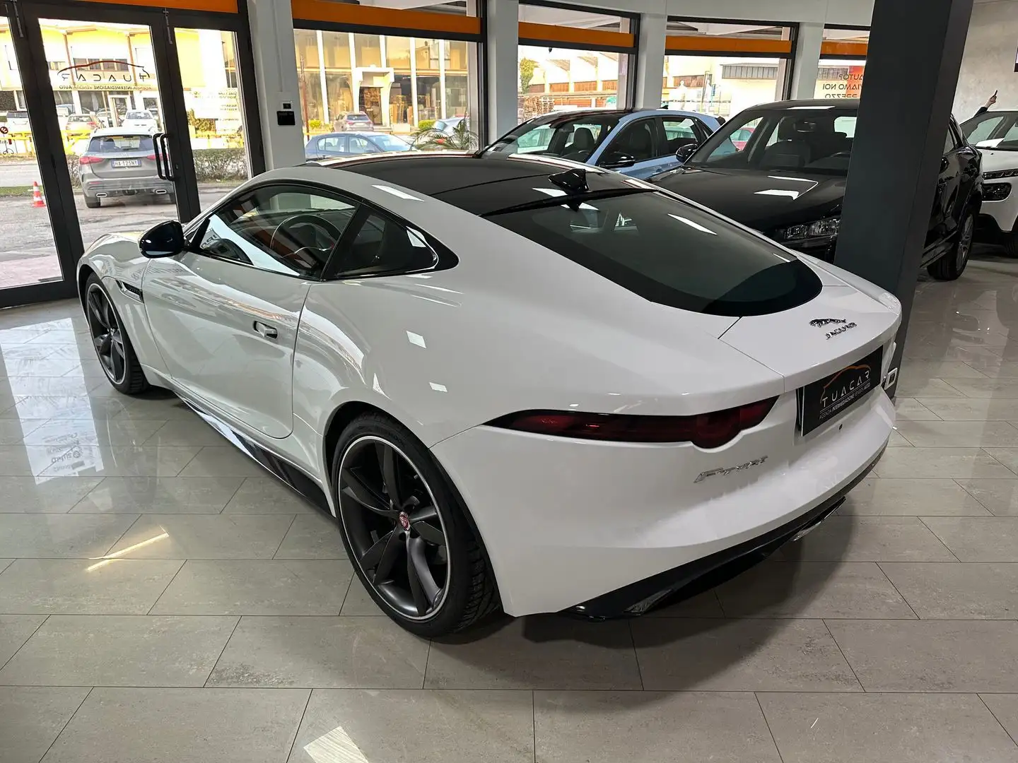 Jaguar F-Type R-Dynamic 2.0 Twinturbo Bianco - 2