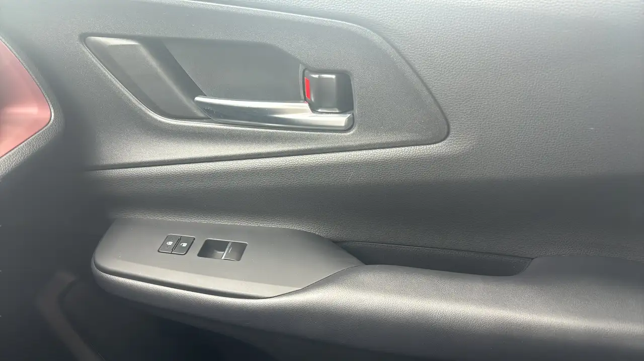 Toyota Prius Prime снимка Toyota Prius Prime