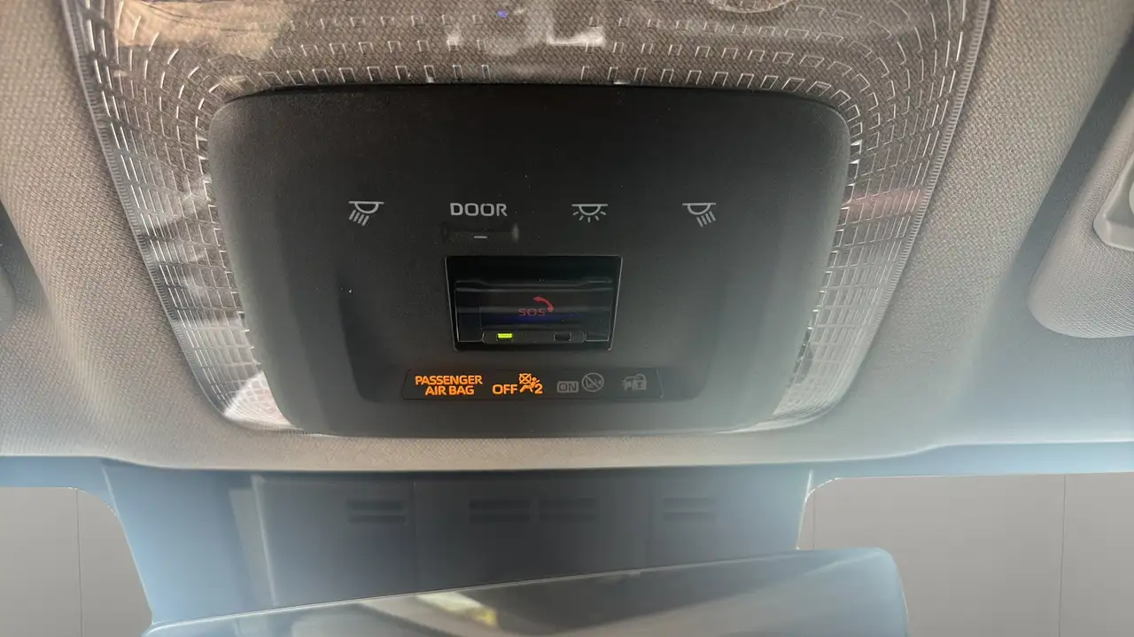 Toyota Prius Prime снимка Toyota Prius Prime