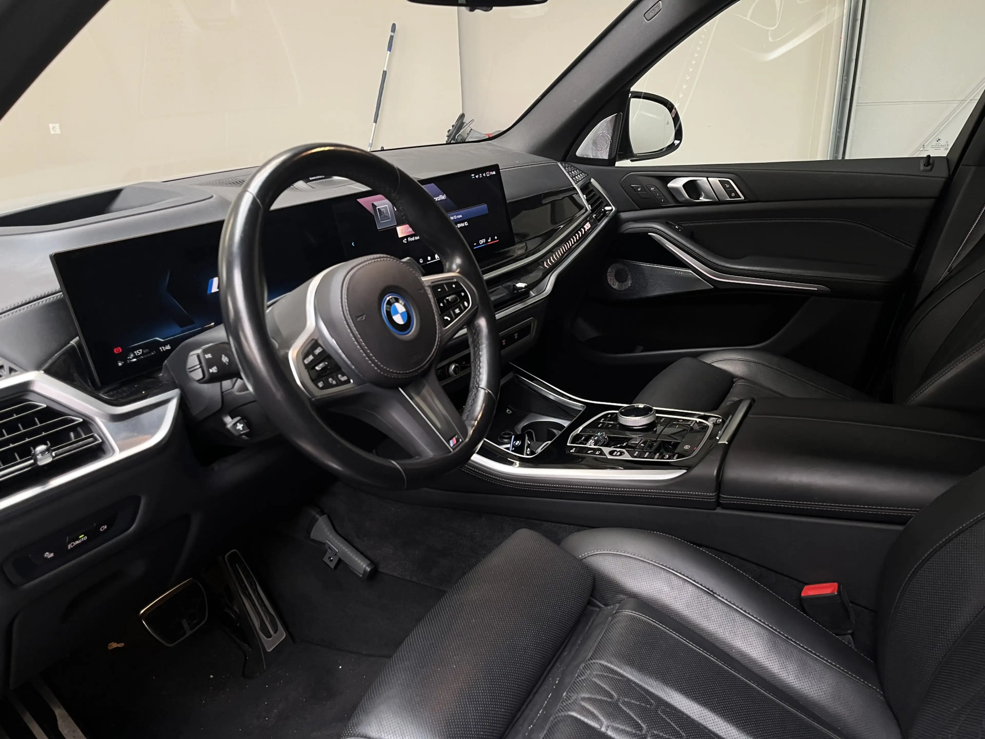 BMW X5 xDrive50e M-Sport Pro | 22" | Panorama | Comfortst — photo 4