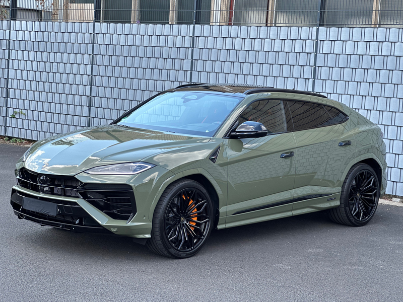 Lamborghini Urus SE HYBRID/STYLE-PACKAGE/PANORAMA/B&O/BLACK-PAKET — photo 8