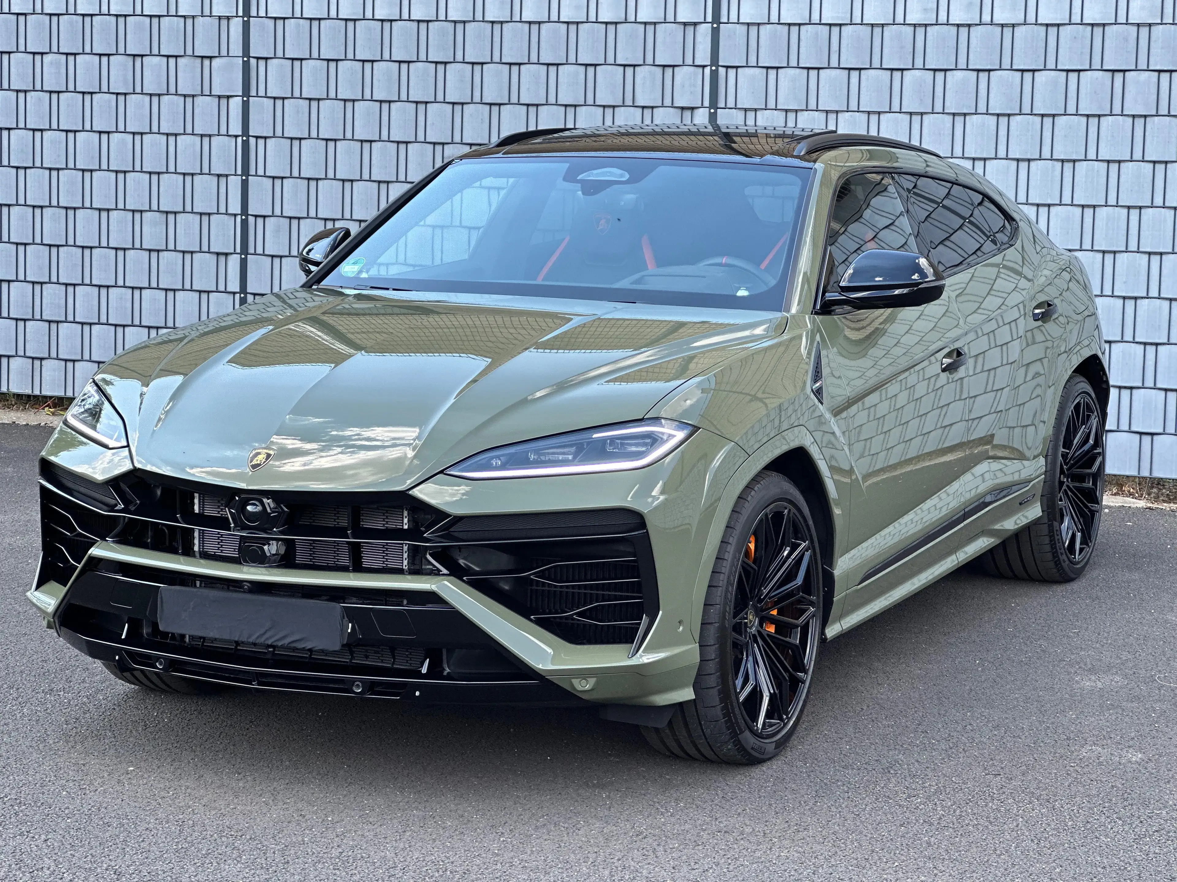 Lamborghini Urus SE HYBRID/STYLE-PACKAGE/PANORAMA/B&O/BLACK-PAKET — photo 3