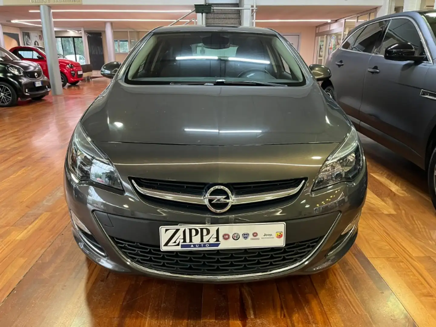 Opel Astra 5 Porte 1.4 Turbo Cosmo Grigio - 2
