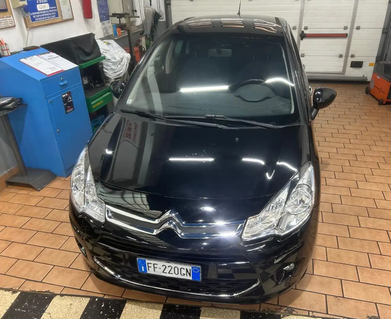 Citroen C3 BlueHDi 75cv S&S Monna Lisa Euro6 Negro - 2