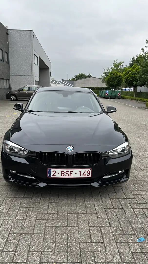 BMW 316 316i Sport Line | Stage 1 | Verlaagd | 19 inch - 2
