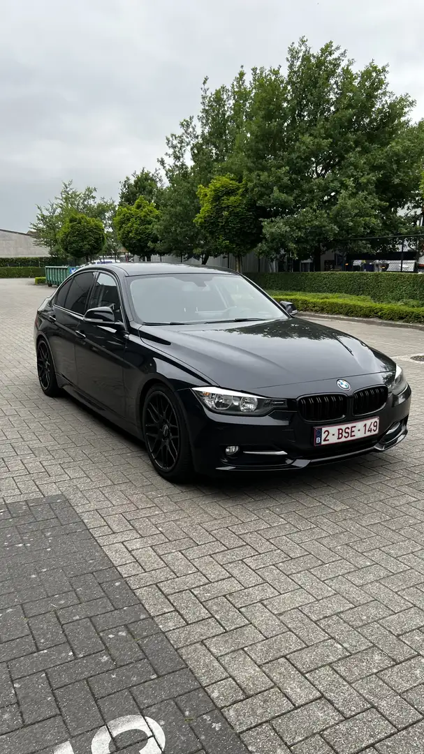 BMW 316 316i Sport Line | Stage 1 | Verlaagd | 19 inch - 1