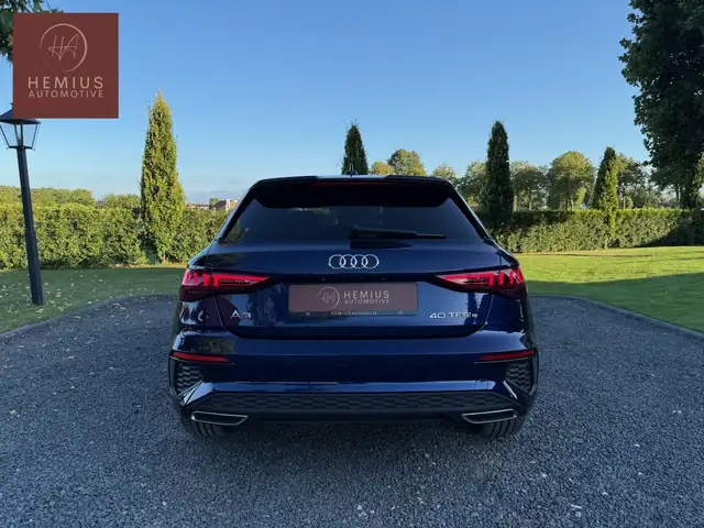 Audi A3 view 4