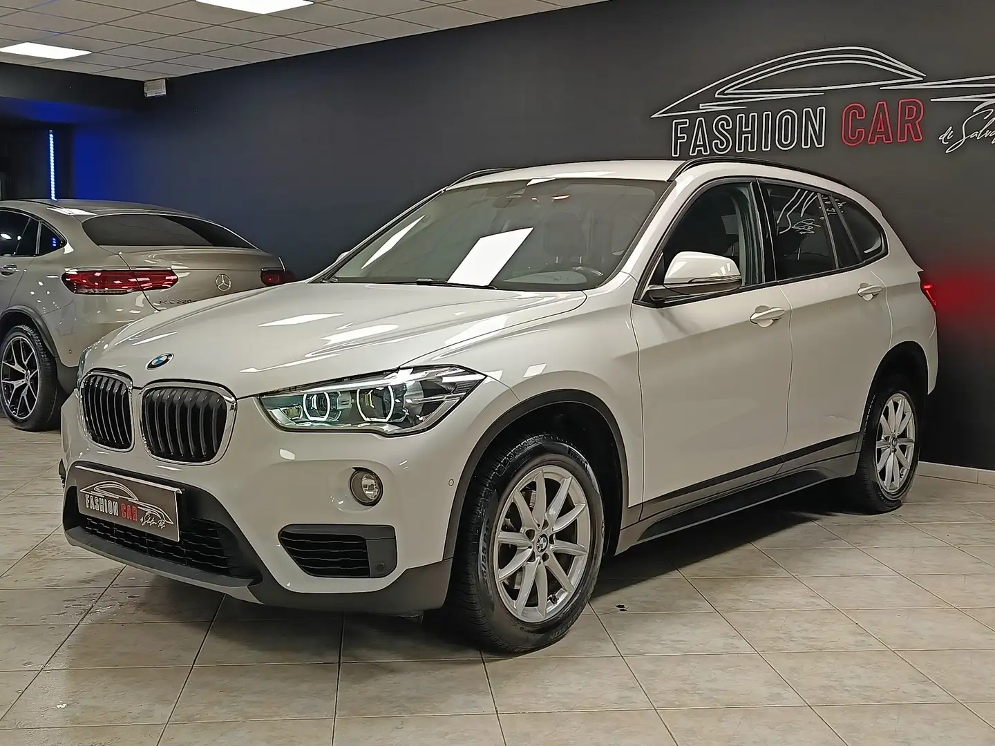 BMW X1 X1 sdrive18d auto my18 Blanco - 2
