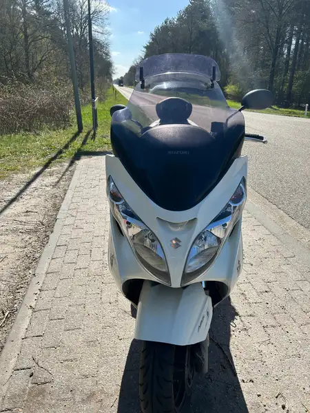 Suzuki Burgman 400 - foto 4