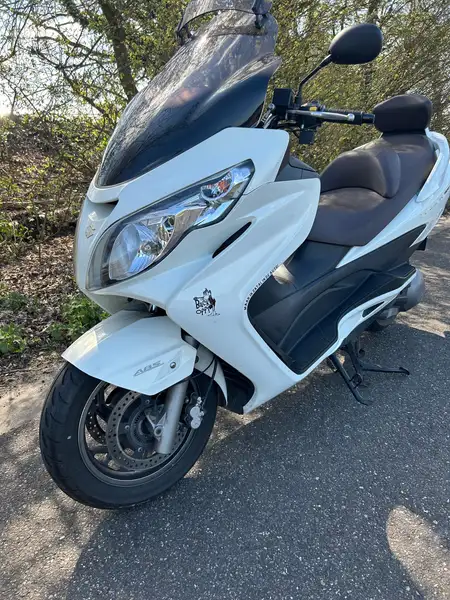 Suzuki Burgman 400 - foto 8