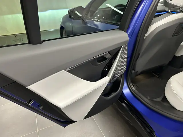 BMW I5 view 14
