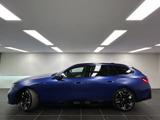 BMW I5 view 2