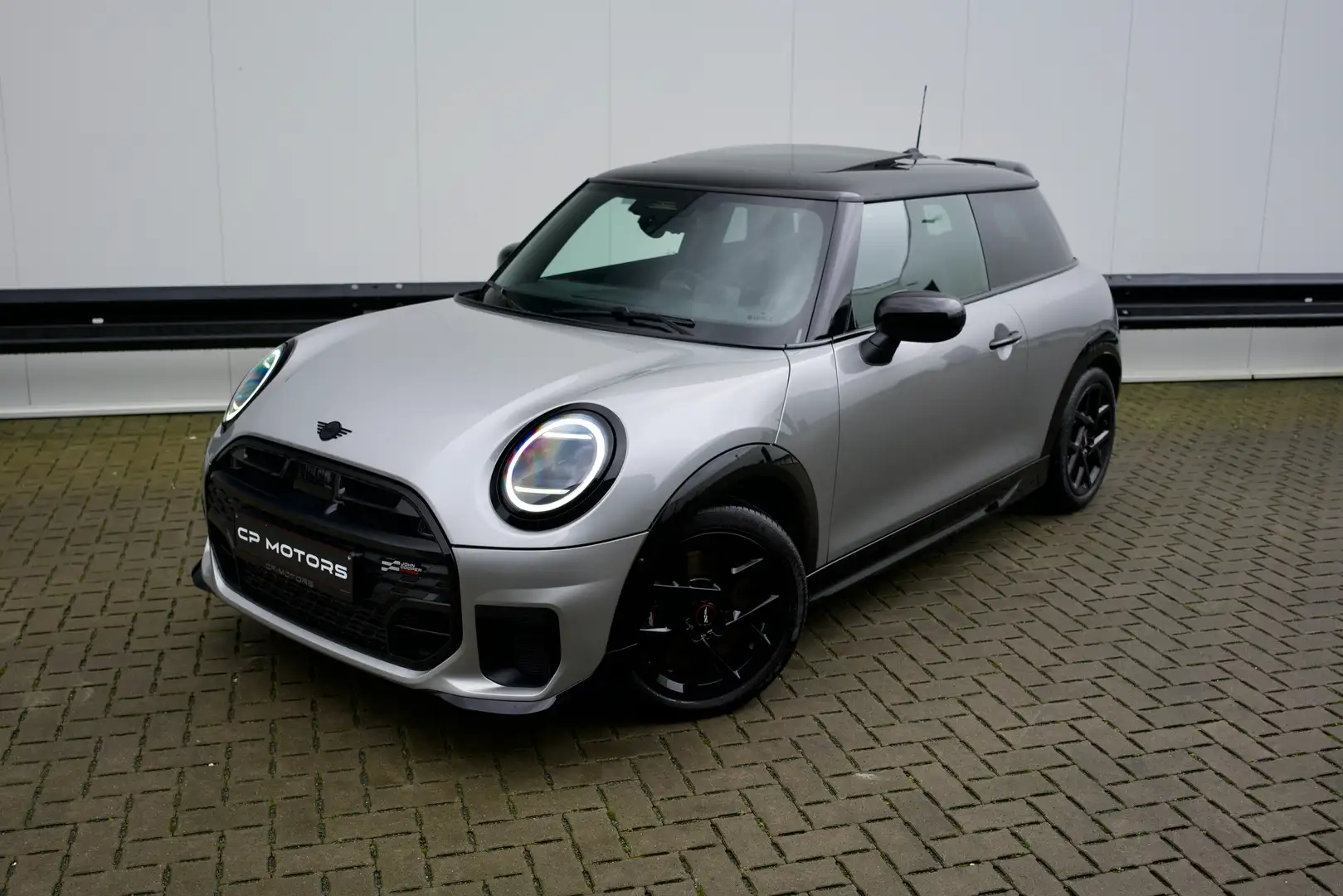 MINI Cooper C | NIEUW MODEL | JCW-PAKKET | PANO | CAMERA | TOP Zilver - 1