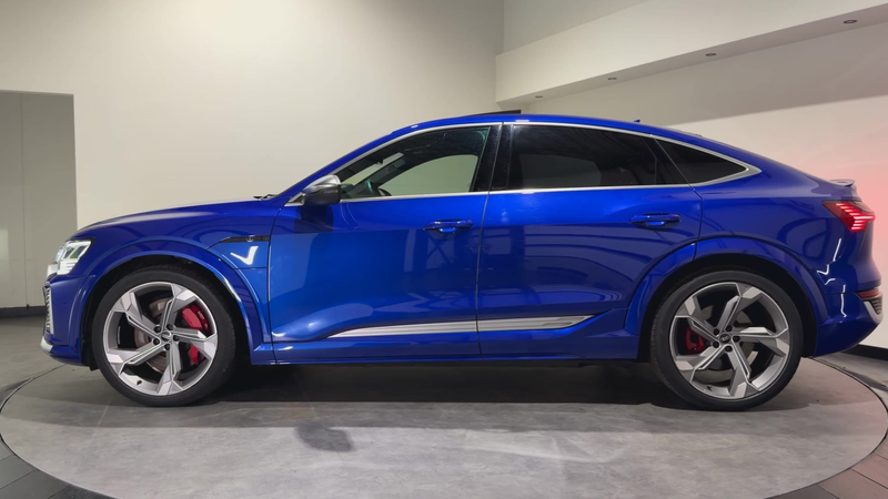 Audi Q8 e-tron Sportback S Quattro 115 kWh | Valcona Leder — photo 6