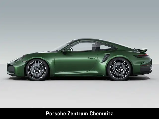Porsche 911 view 2