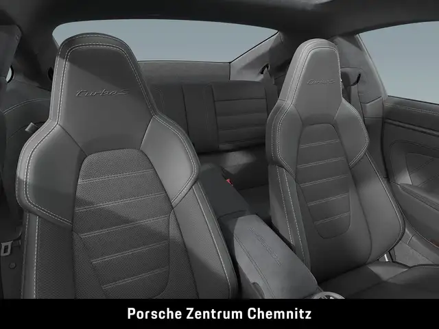 Porsche 911 view 6