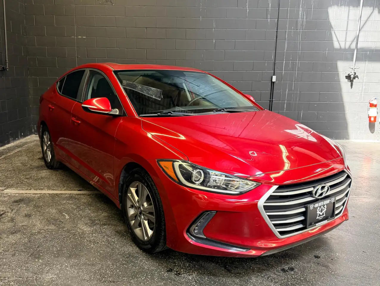 Hyundai ELANTRA photo Hyundai ELANTRA