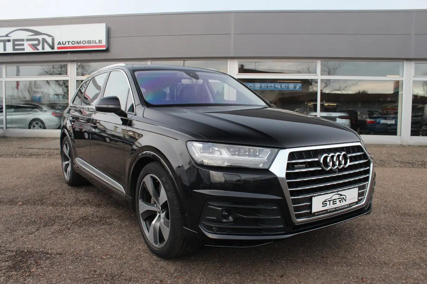 Audi Q7 3.0 TFSI quattro l S-LINE l NACHTSICHT l 360° Noir - 1