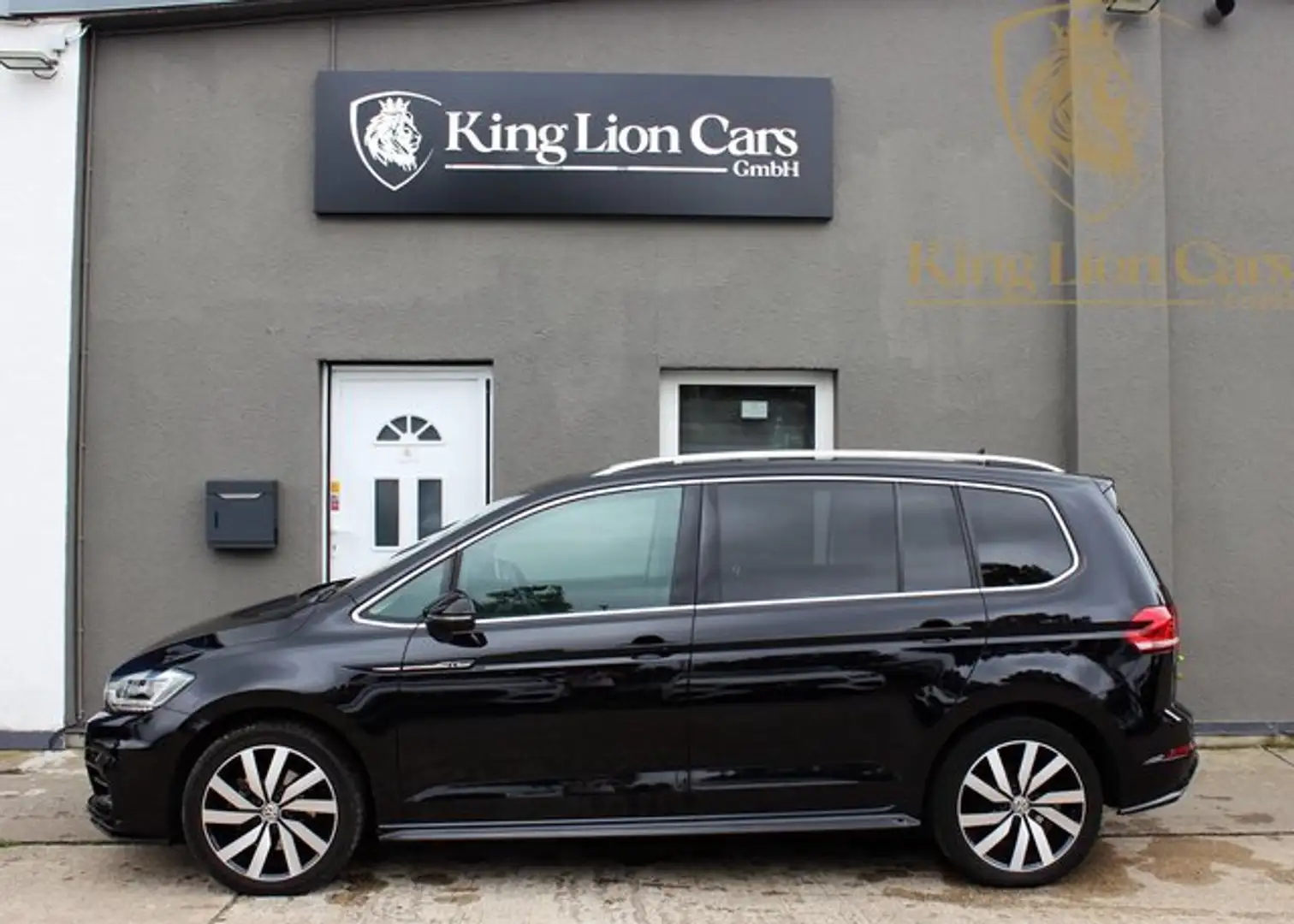 Volkswagen Touran Highline R LINE+7SITZ+ACC+PANO+AHK+KAMERA Zwart - 2