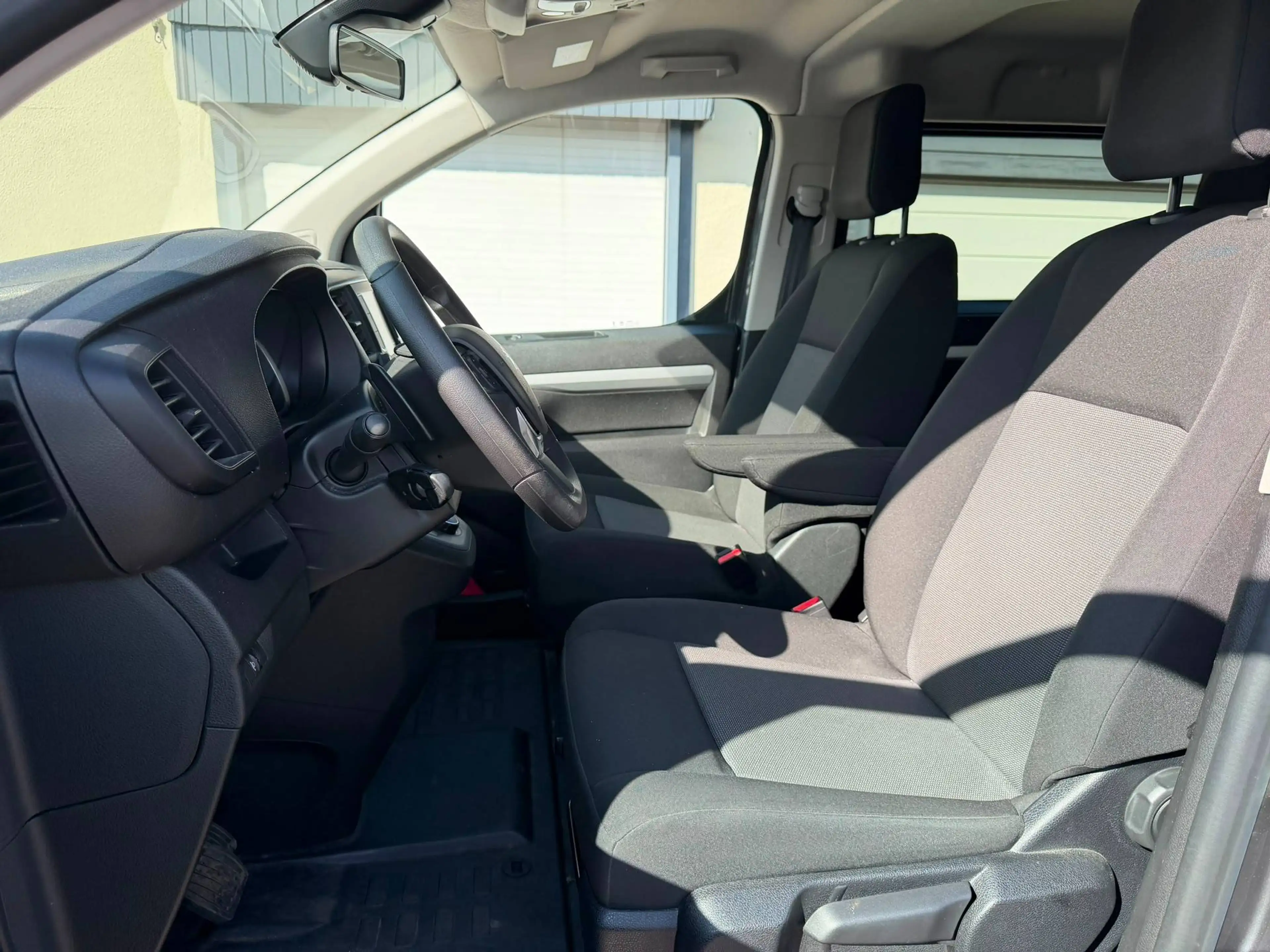 Peugeot Expert 2.0d * AUT * 177PK * DUB CAB * L3 * CAMERA * ACC * BLIS * BTW — photo 10