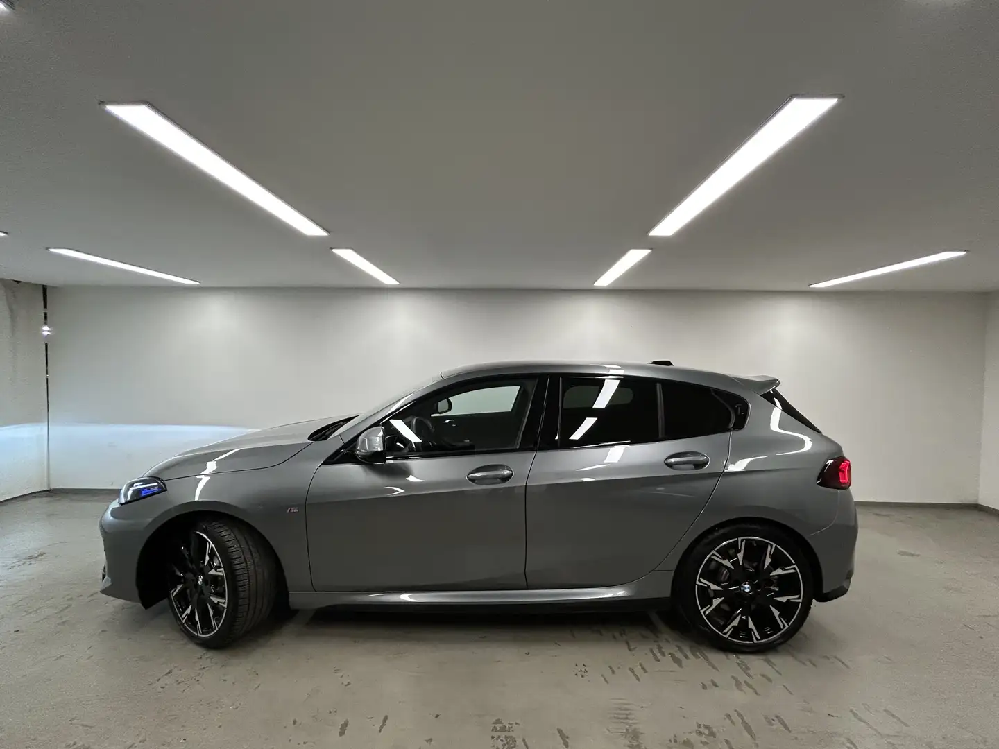 BMW 120 M Sportpaket Pro DA. Prof. PA. Plus Harman/Kardon Grau - 2