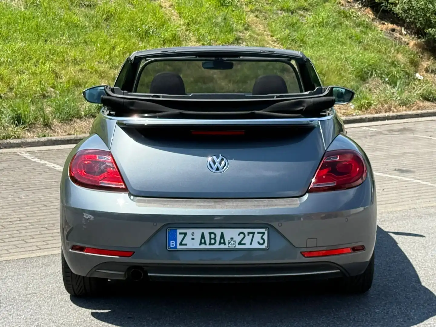 Volkswagen Beetle Beetle Cabriolet " SOUND" 1.2 TSI *GARANTIE 1AN* Gris - 2