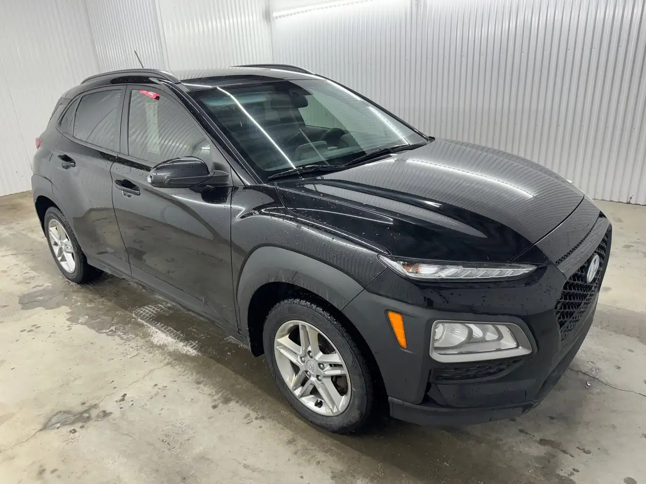 Hyundai KONA снимка Hyundai KONA