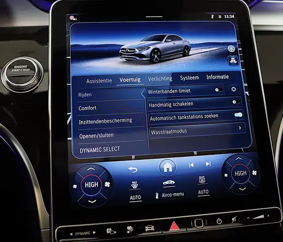 Mercedes-Benz C-Class view 24