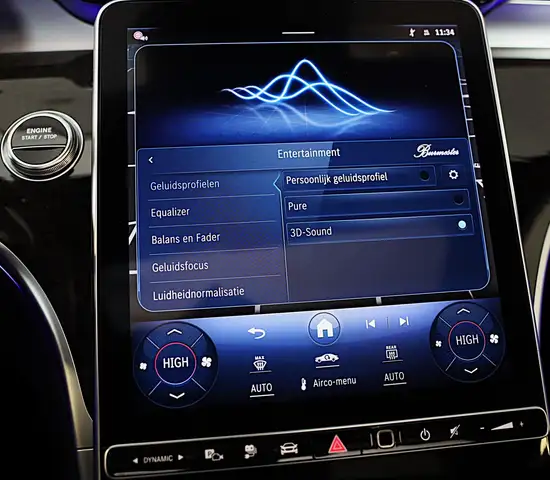 Mercedes-Benz C-Class view 30