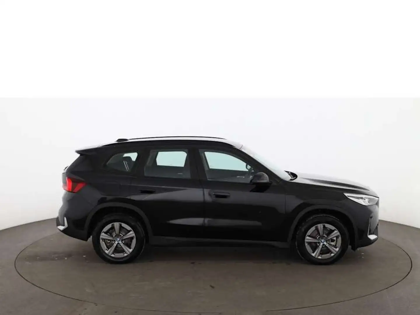 BMW X1 xDrive25e Aut LED LEDER NAVI R-CAM SITZHZG Noir - 2