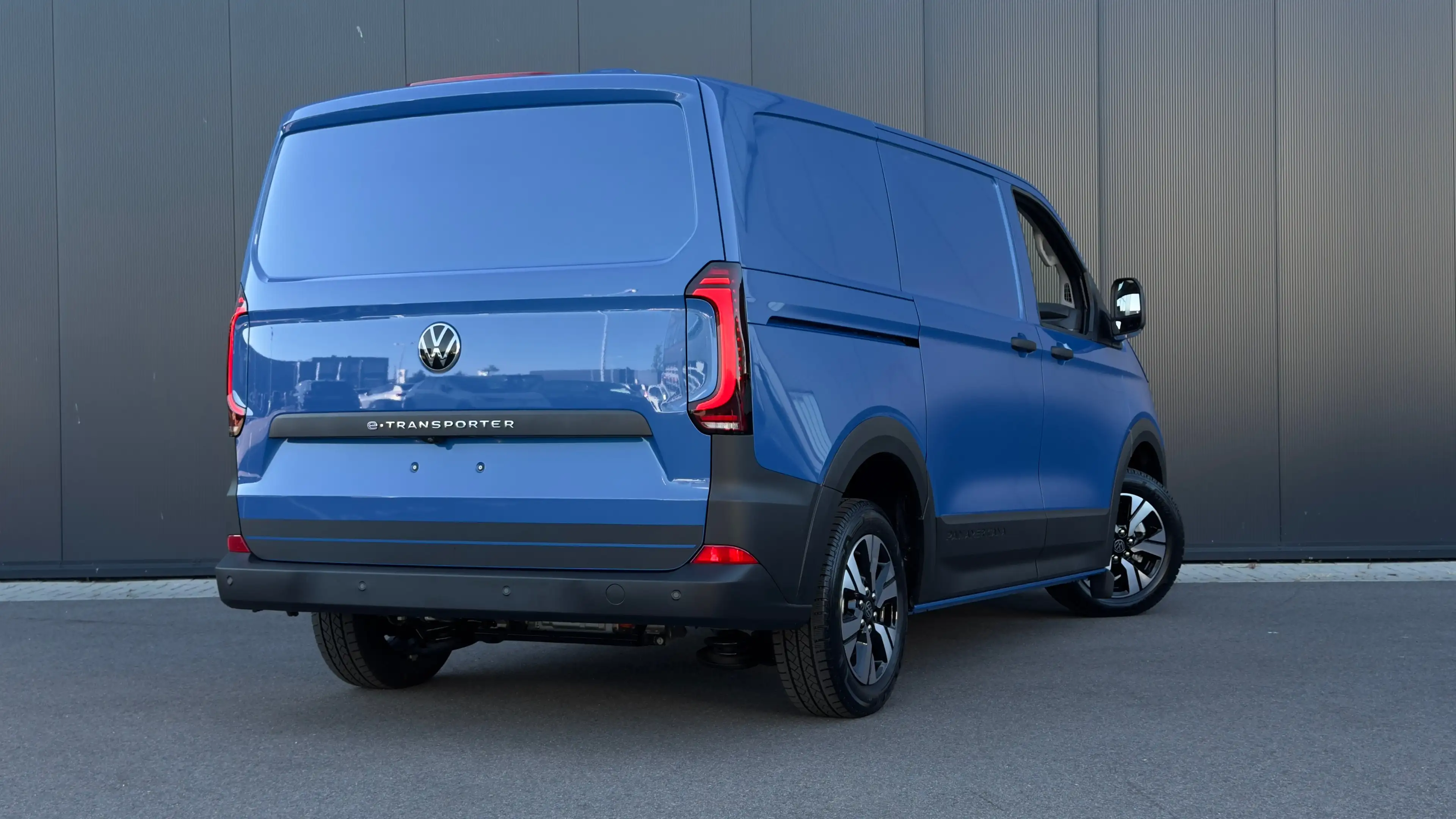 Volkswagen Transporter e-Transporter 160 kW RWD KR PanAmericana | Wegklap — photo 15