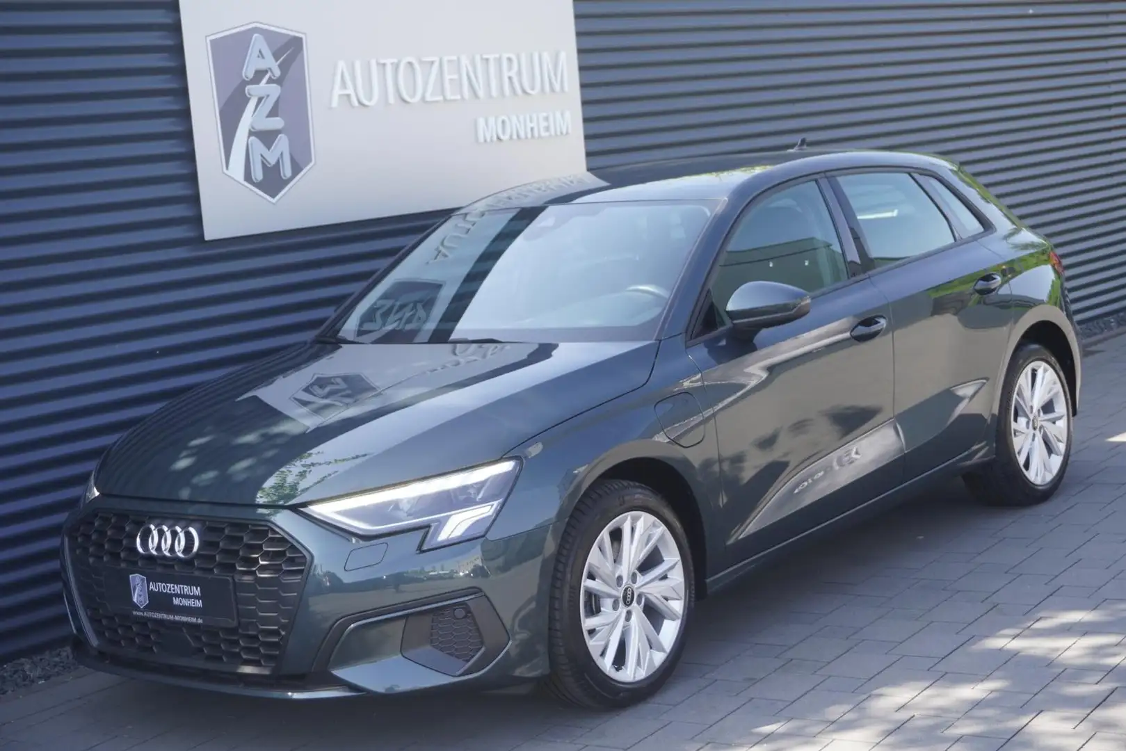 Audi A3 40 TFSI E-HYBRID|SPORTBACK|VIRTUAL|APPLE|LED| Grau - 2