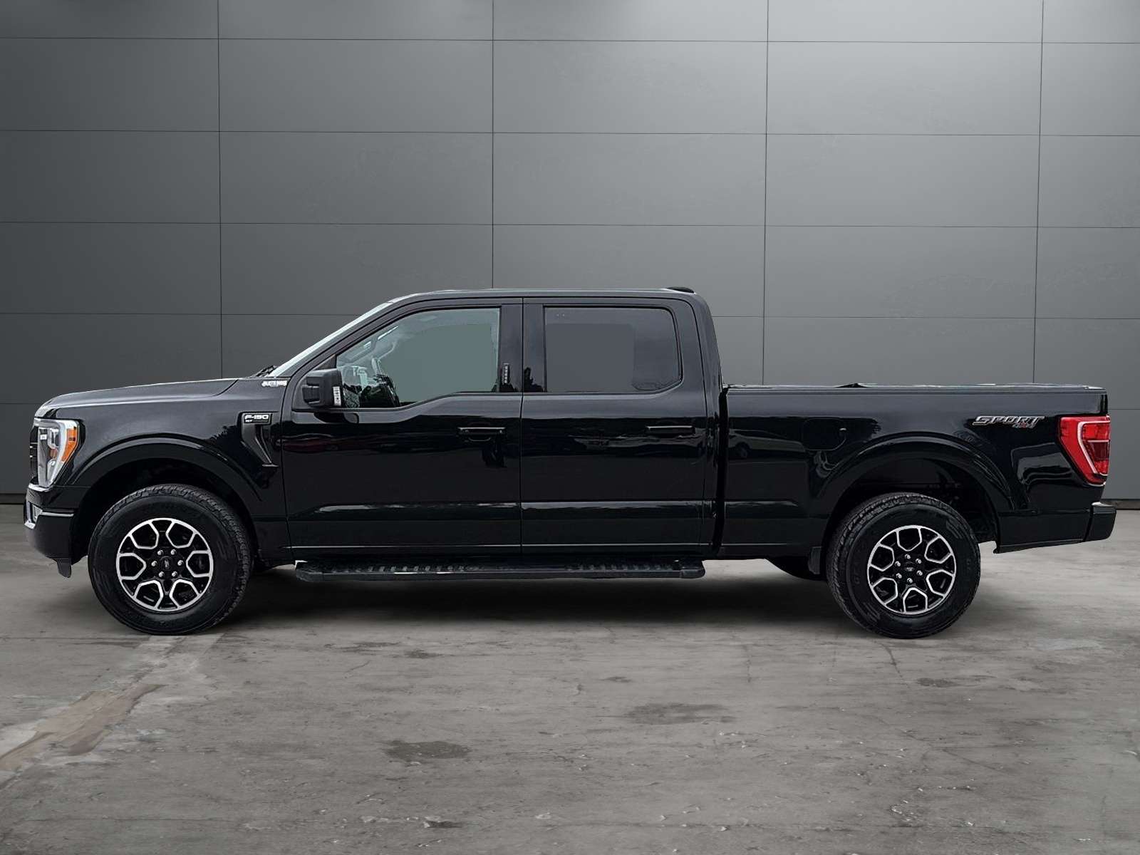 2022 Ford F-150 XLT SPORT + V8 5.0L + CREW CAB + CONVERTION AU PRO — снимка 1