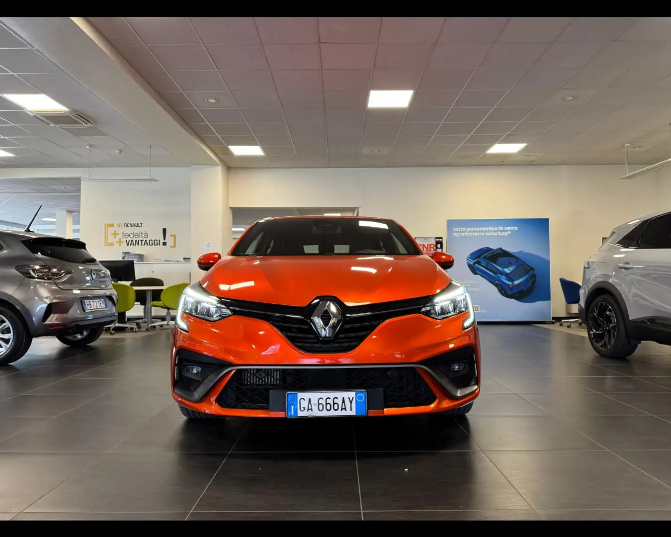 Renault Clio 1.3 TCE R.S. LINE 130CV EDC FAP Arancione - 2