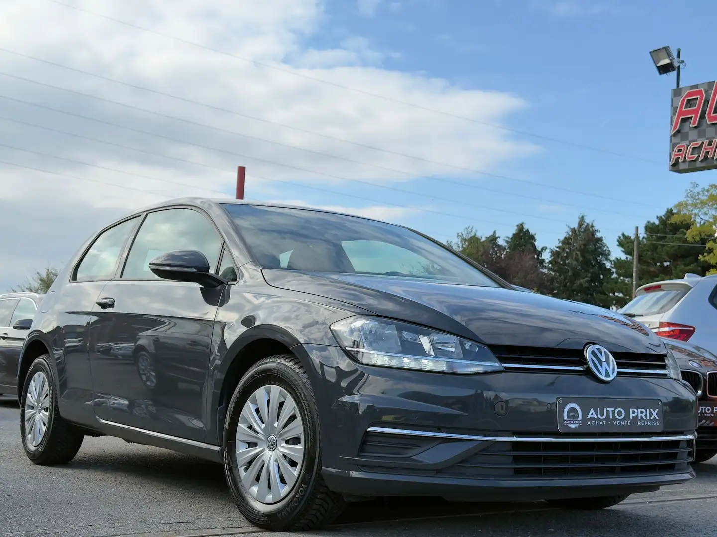 Volkswagen Golf 1.6 SCR TDi Comfortline DSG Navi PDC LED Etat Neuf Grau - 2