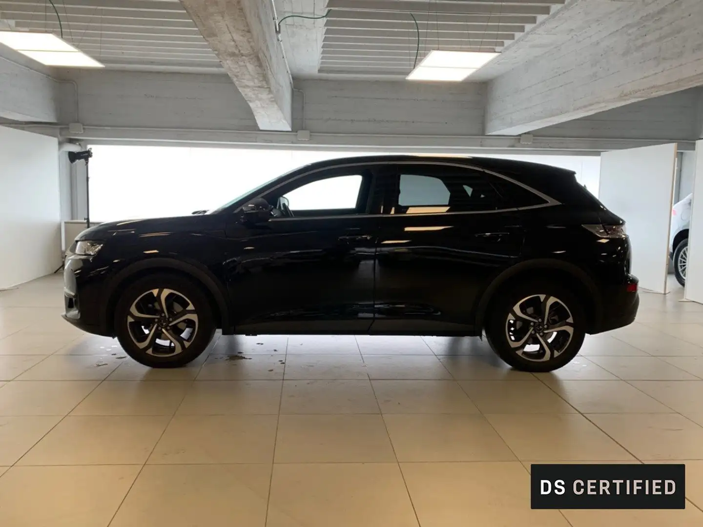 DS Automobiles DS 7 Crossback BlueHDi 180 Automatica Business Nero - 2