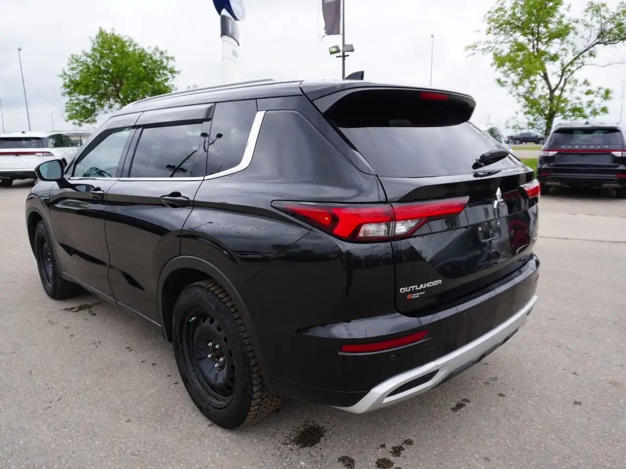 Mitsubishi Outlander снимка Mitsubishi Outlander
